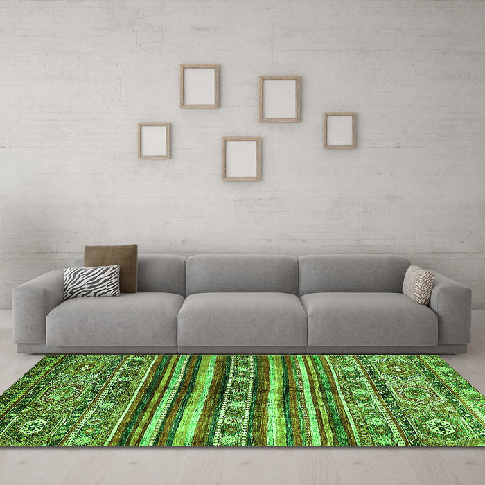 Machine Washable Abstract Green Modern Area Rugs in a Living Room,, wshabs485grn