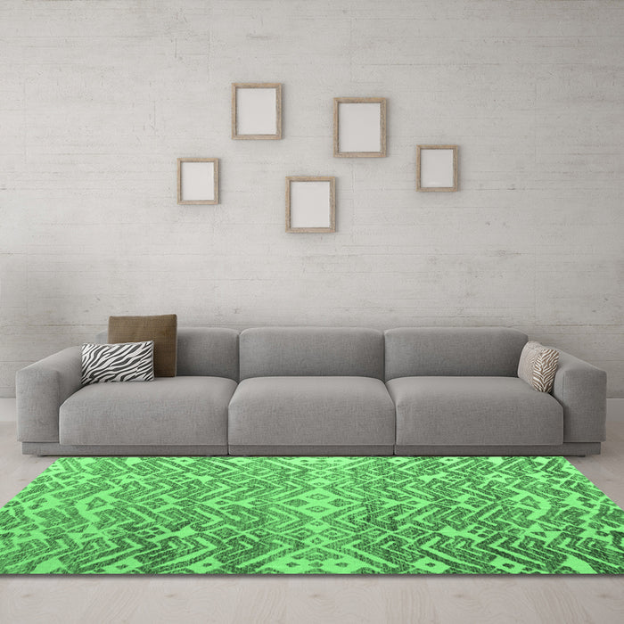 Machine Washable Abstract Emerald Green Modern Area Rugs in a Living Room,, wshabs4861emgrn