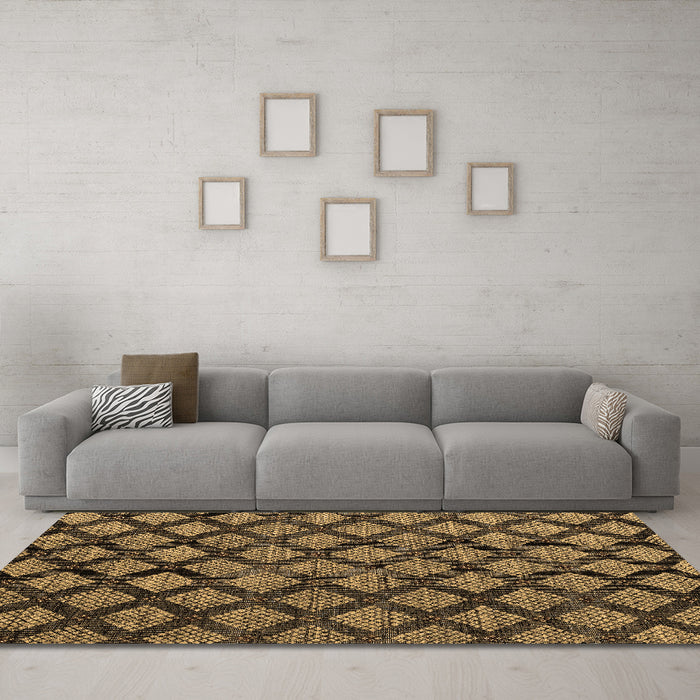 Machine Washable Abstract Brown Modern Rug in a Living Room,, wshabs4873brn