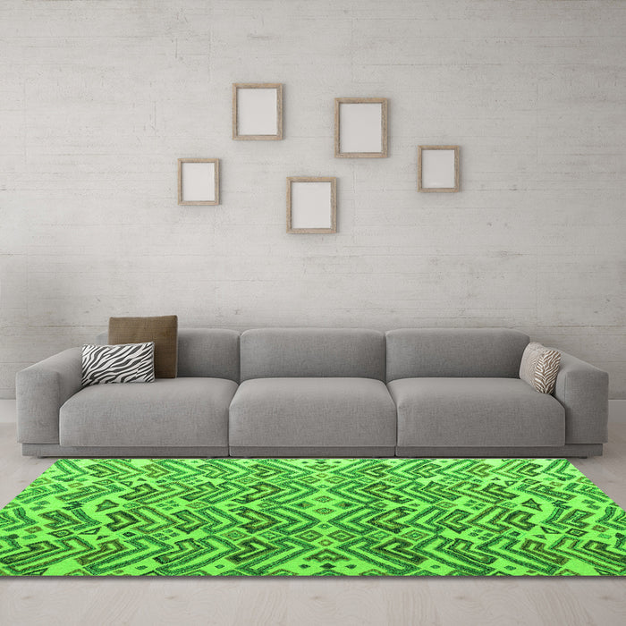 Machine Washable Abstract Green Modern Area Rugs in a Living Room,, wshabs4877grn