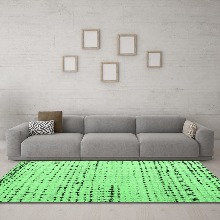 Machine Washable Solid Emerald Green Modern Area Rugs in a Living Room,, wshabs4896emgrn