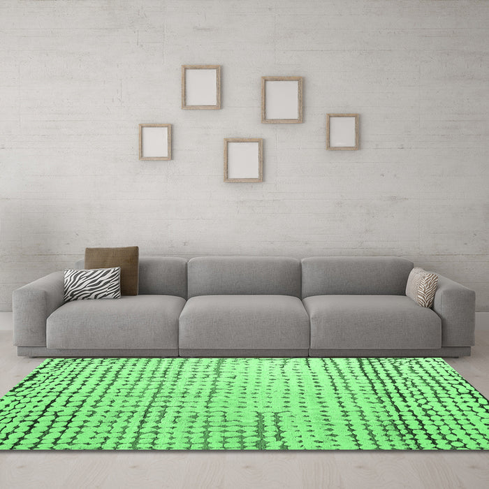 Machine Washable Solid Emerald Green Modern Area Rugs in a Living Room,, wshabs4897emgrn