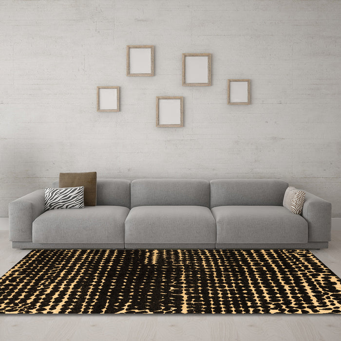 Machine Washable Abstract Brown Modern Rug in a Living Room,, wshabs4899brn