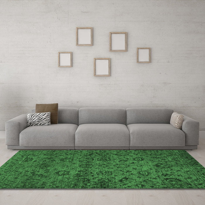 Machine Washable Abstract Emerald Green Modern Area Rugs in a Living Room,, wshabs489emgrn