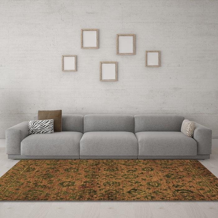 Machine Washable Abstract Brown Modern Rug in a Living Room,, wshabs489brn
