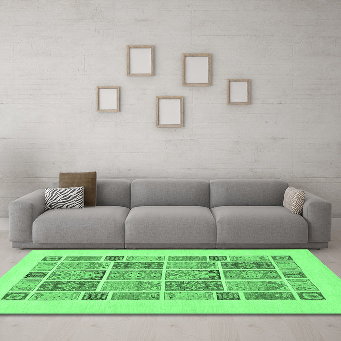 Machine Washable Abstract Emerald Green Modern Area Rugs in a Living Room,, wshabs48emgrn