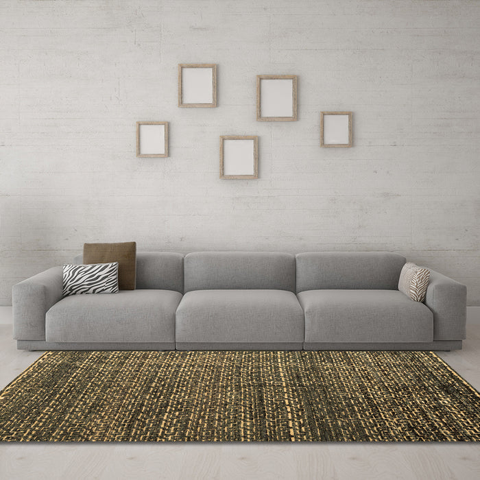 Machine Washable Abstract Brown Modern Rug in a Living Room,, wshabs4909brn