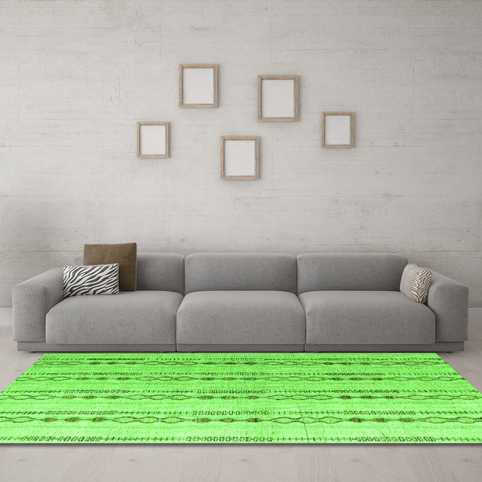 Machine Washable Abstract Green Modern Area Rugs in a Living Room,, wshabs4914grn