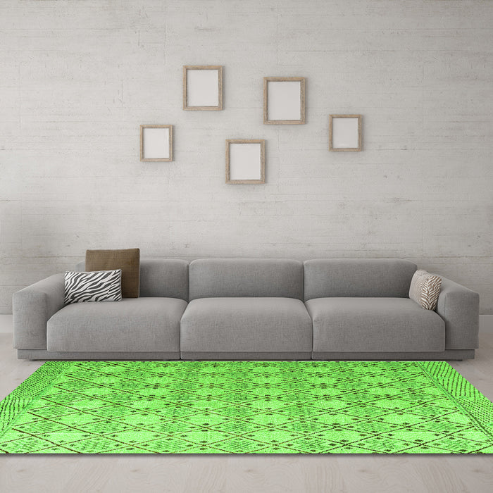 Machine Washable Abstract Green Modern Area Rugs in a Living Room,, wshabs4920grn