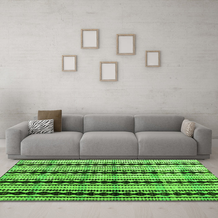 Machine Washable Abstract Green Modern Area Rugs in a Living Room,, wshabs4922grn