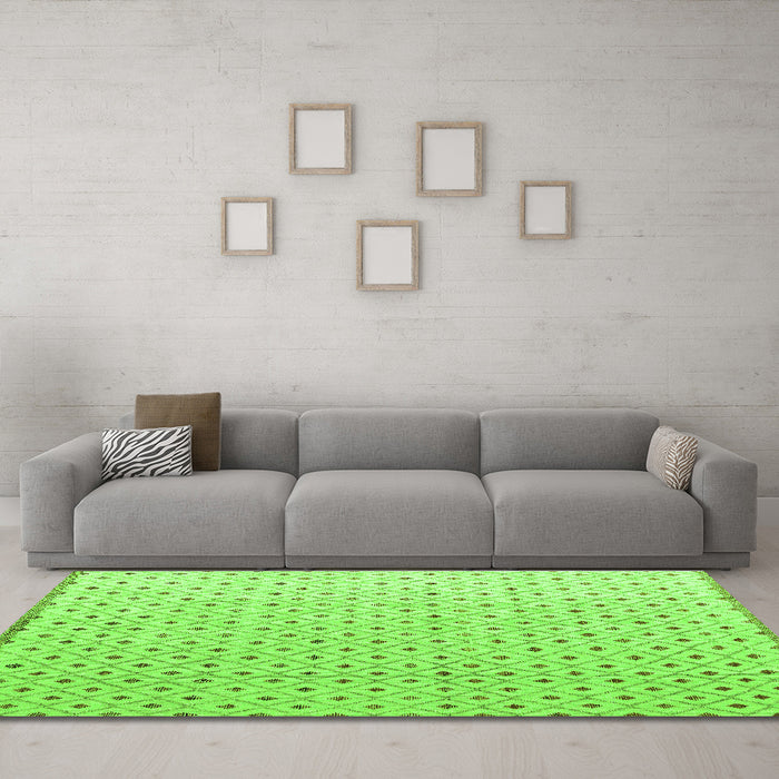 Machine Washable Solid Green Modern Area Rugs in a Living Room,, wshabs4932grn
