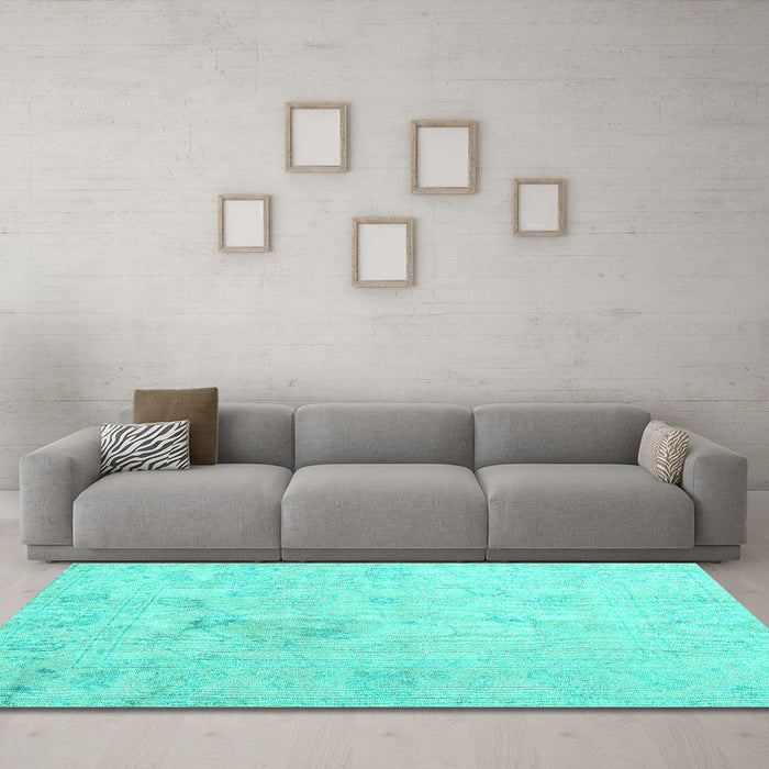 Machine Washable Oriental Turquoise Traditional Area Rugs in a Living Room,, wshabs4933turq
