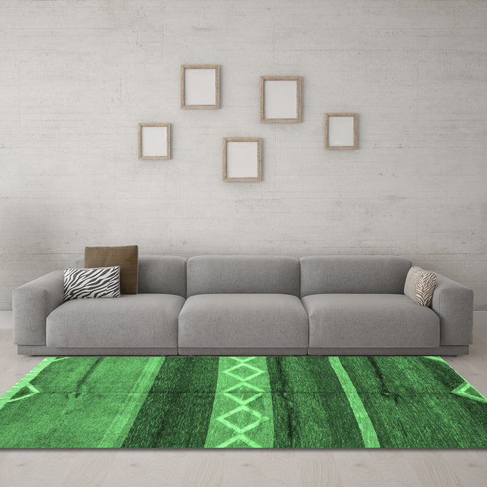 Machine Washable Abstract Emerald Green Modern Area Rugs in a Living Room,, wshabs4940emgrn