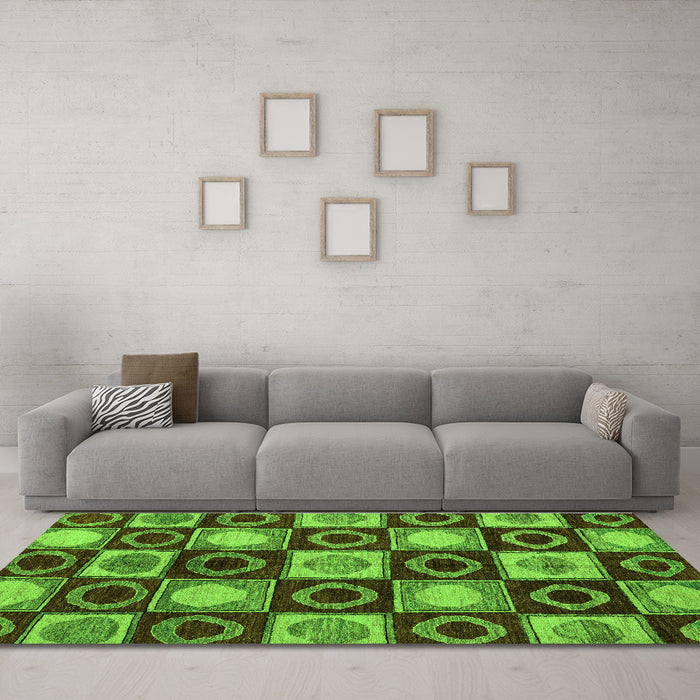 Machine Washable Abstract Green Modern Area Rugs in a Living Room,, wshabs4951grn