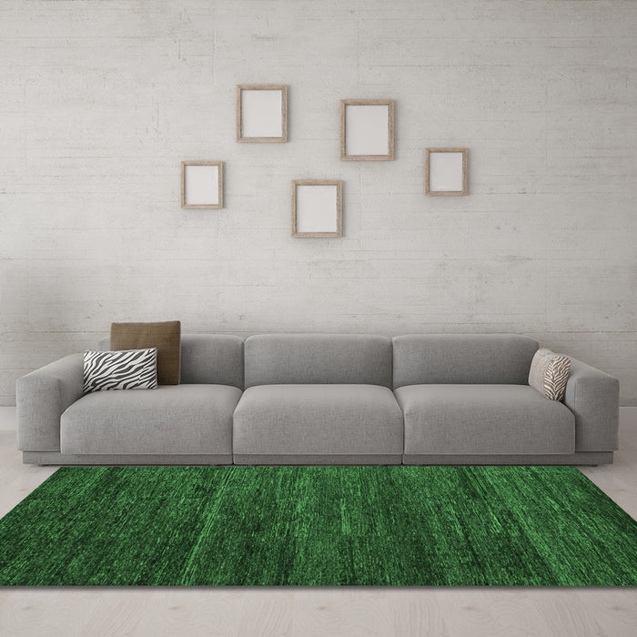 Machine Washable Abstract Emerald Green Modern Area Rugs in a Living Room,, wshabs4952emgrn