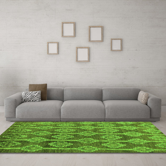 Machine Washable Abstract Green Modern Area Rugs in a Living Room,, wshabs4959grn