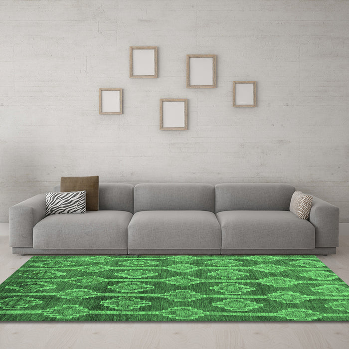 Machine Washable Abstract Emerald Green Modern Area Rugs in a Living Room,, wshabs4959emgrn