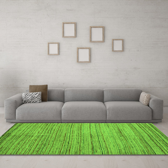 Machine Washable Abstract Green Modern Area Rugs in a Living Room,, wshabs4963grn
