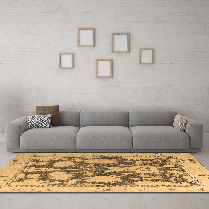 Machine Washable Abstract Brown Modern Rug in a Living Room,, wshabs4973brn