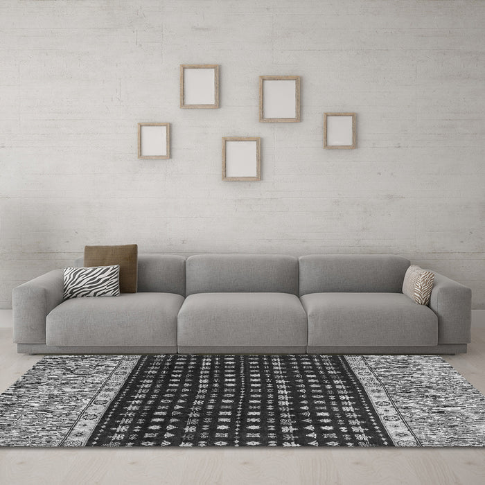 Machine Washable Abstract Gray Modern Rug in a Living Room,, wshabs4975gry