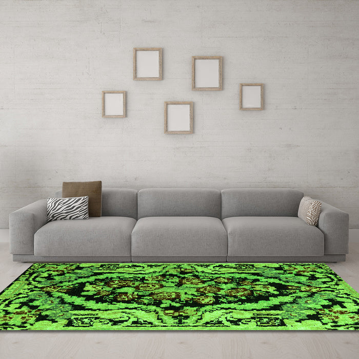 Machine Washable Abstract Green Modern Area Rugs in a Living Room,, wshabs4980grn