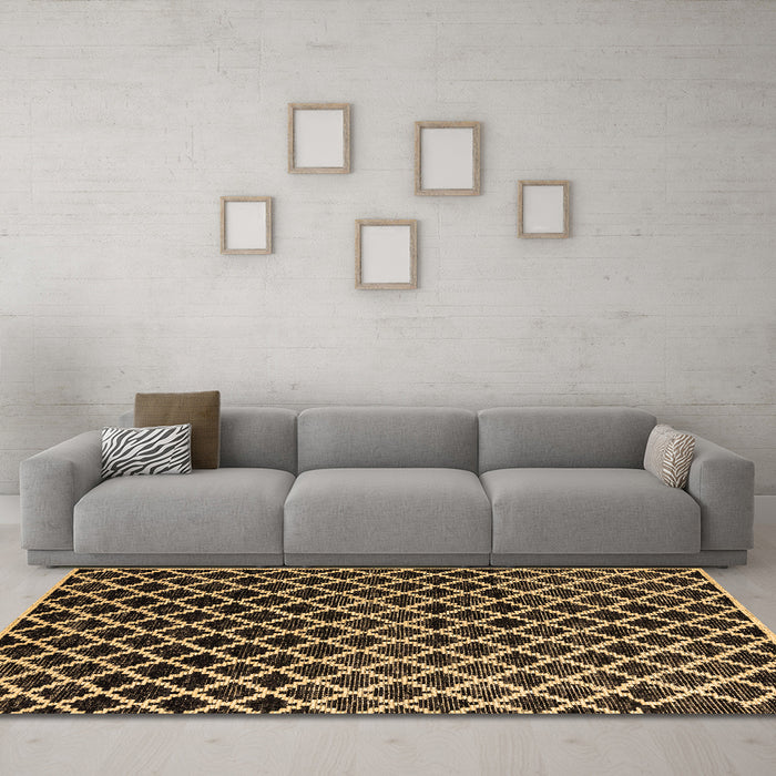 Machine Washable Abstract Brown Modern Rug in a Living Room,, wshabs4982brn