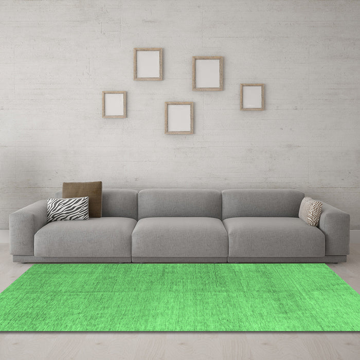 Machine Washable Abstract Emerald Green Modern Area Rugs in a Living Room,, wshabs4984emgrn