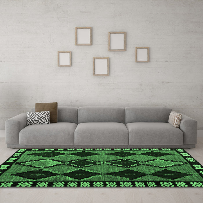 Machine Washable Abstract Emerald Green Modern Area Rugs in a Living Room,, wshabs4990emgrn