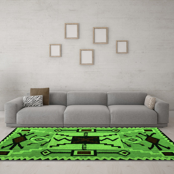 Machine Washable Abstract Green Modern Area Rugs in a Living Room,, wshabs4991grn