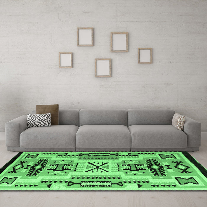 Machine Washable Abstract Emerald Green Modern Area Rugs in a Living Room,, wshabs4994emgrn
