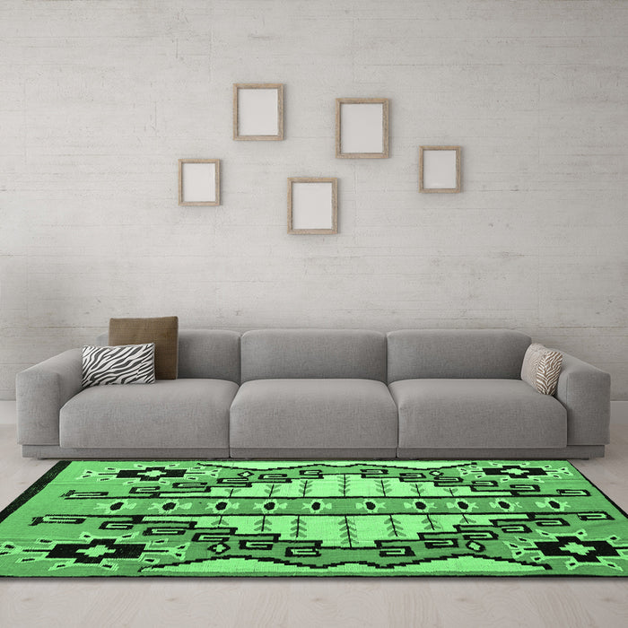 Machine Washable Abstract Emerald Green Modern Area Rugs in a Living Room,, wshabs4997emgrn