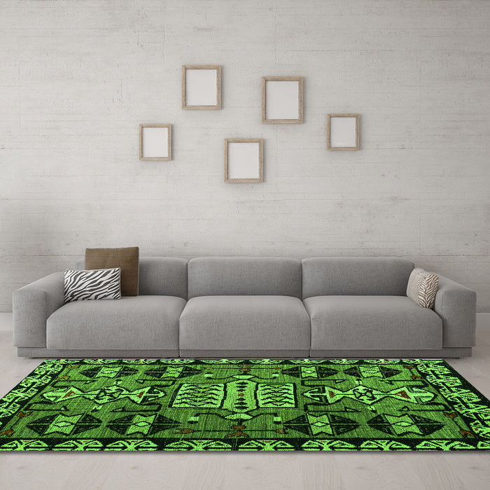 Machine Washable Abstract Green Modern Area Rugs in a Living Room,, wshabs4998grn