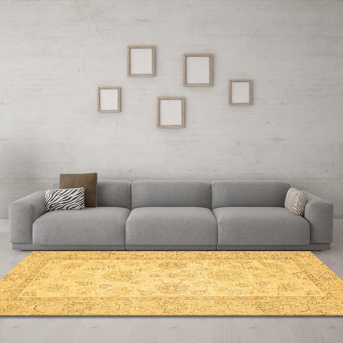 Machine Washable Oriental Brown Traditional Rug in a Living Room,, wshabs499brn