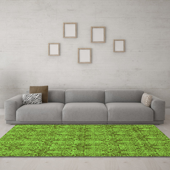 Machine Washable Abstract Green Modern Area Rugs in a Living Room,, wshabs49grn