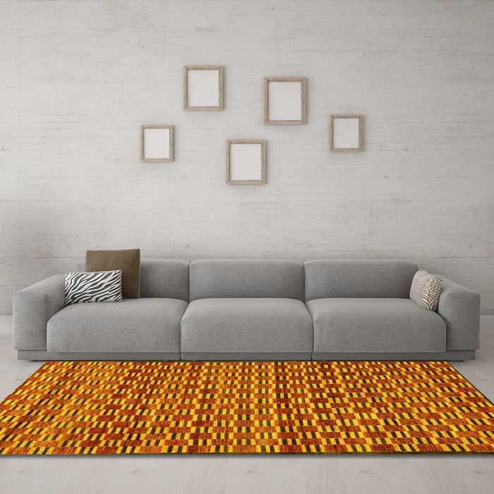Machine Washable Abstract Yellow Modern Rug in a Living Room, wshabs4yw