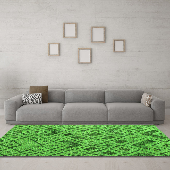Machine Washable Abstract Green Modern Area Rugs in a Living Room,, wshabs5000grn