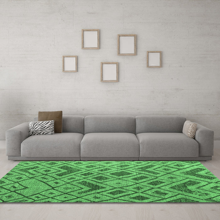 Machine Washable Abstract Emerald Green Modern Area Rugs in a Living Room,, wshabs5000emgrn