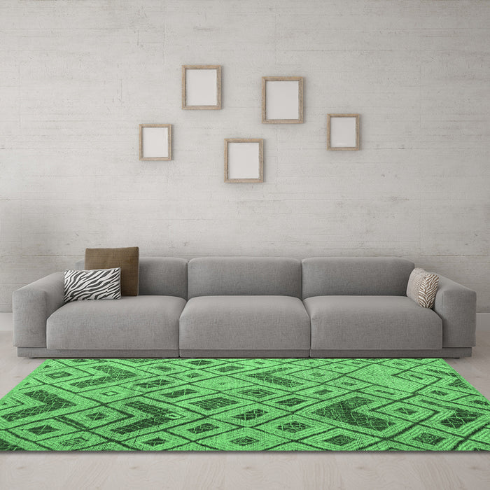 Machine Washable Abstract Emerald Green Modern Area Rugs in a Living Room,, wshabs5001emgrn