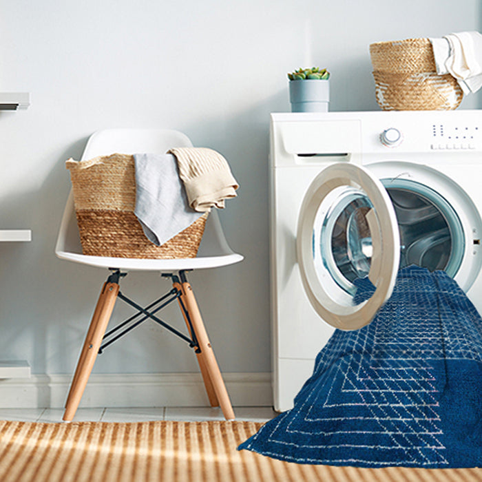 Machine Washable Abstract Blueberry Blue Rug in a Washing Machine, wshabs5002