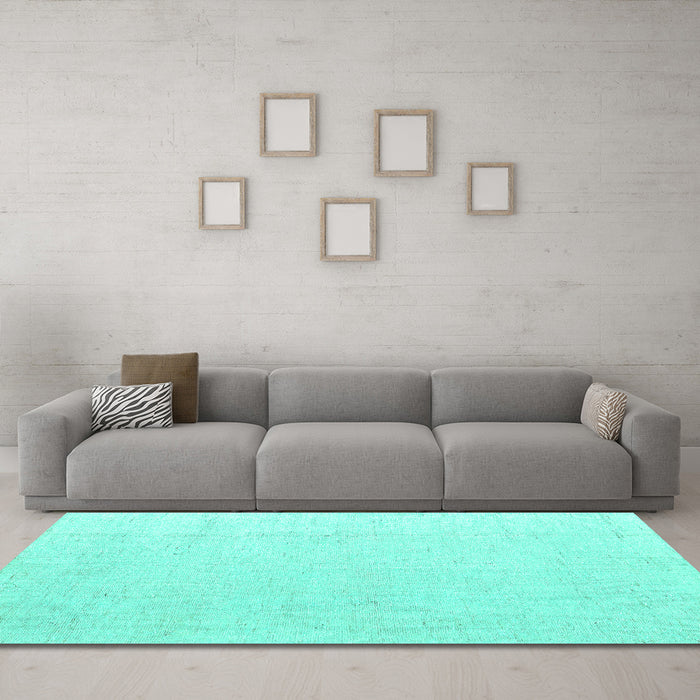 Machine Washable Solid Turquoise Modern Area Rugs in a Living Room,, wshabs5004turq
