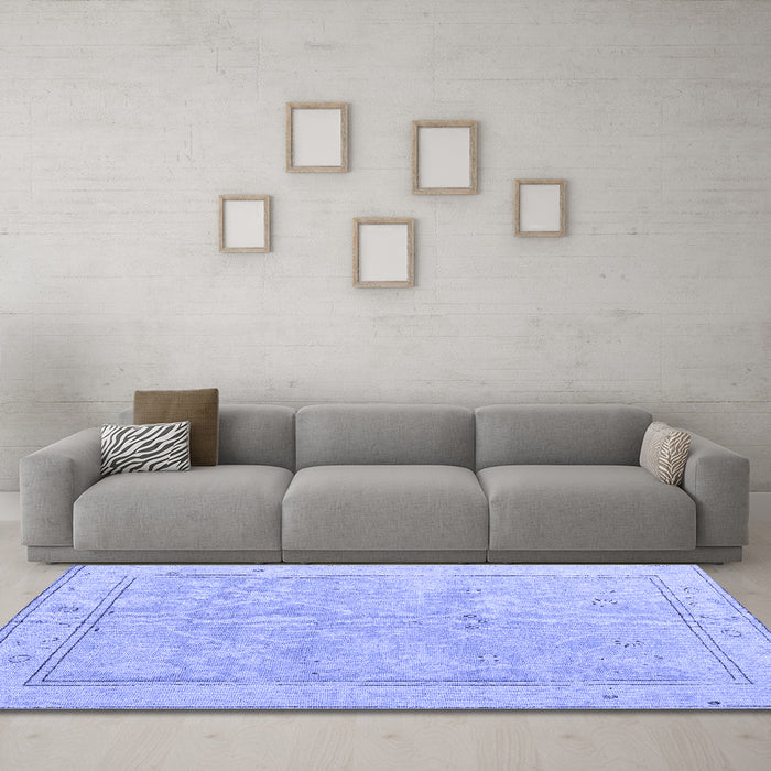 Machine Washable Oriental Blue Traditional Rug in a Living Room, wshabs5005blu