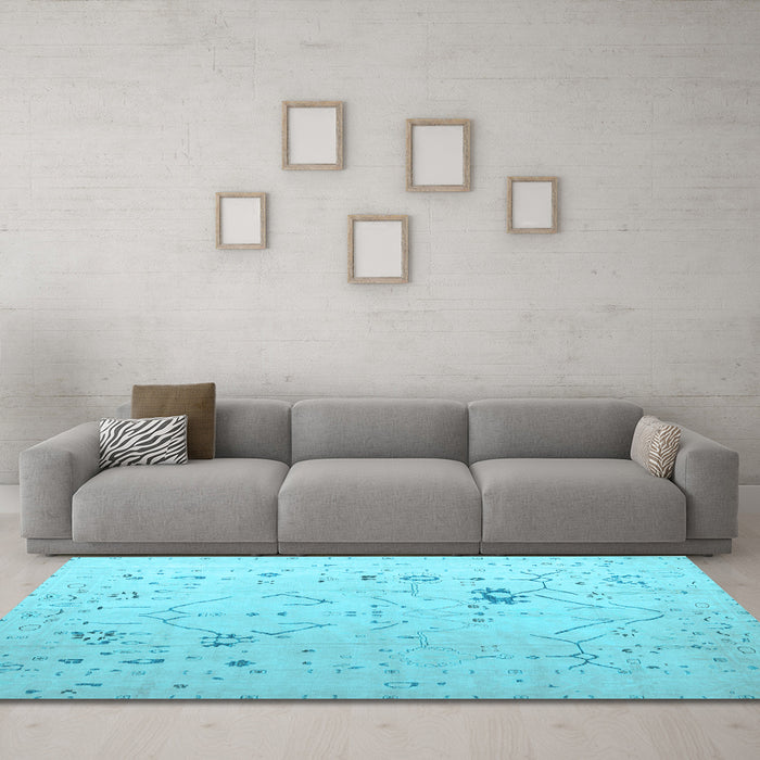 Machine Washable Oriental Light Blue Traditional Rug in a Living Room, wshabs5006lblu