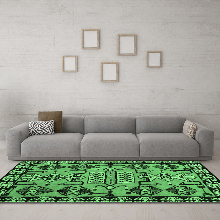 Machine Washable Abstract Emerald Green Modern Area Rugs in a Living Room,, wshabs5012emgrn