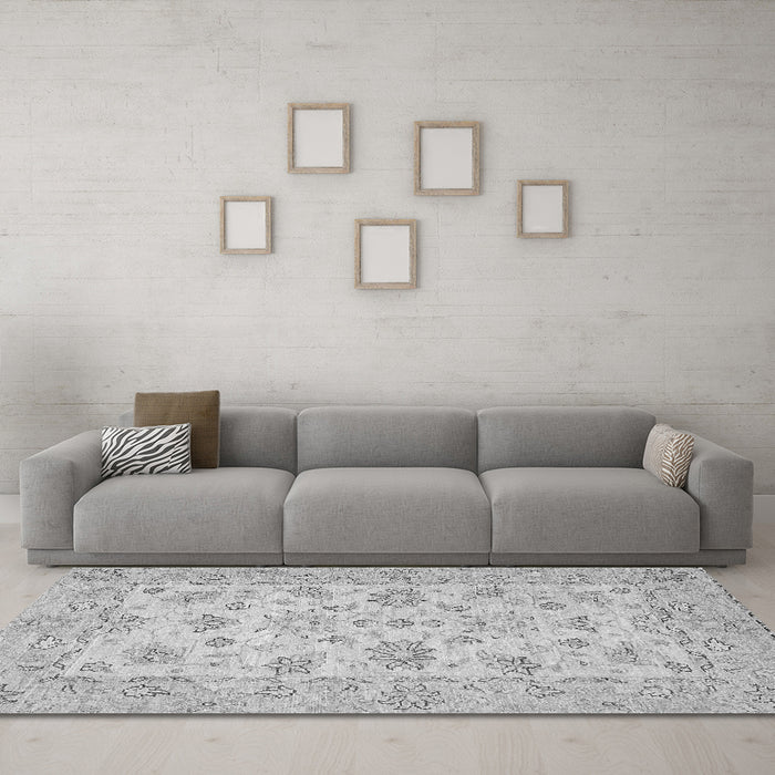 Machine Washable Oriental Gray Traditional Rug in a Living Room,, wshabs501gry