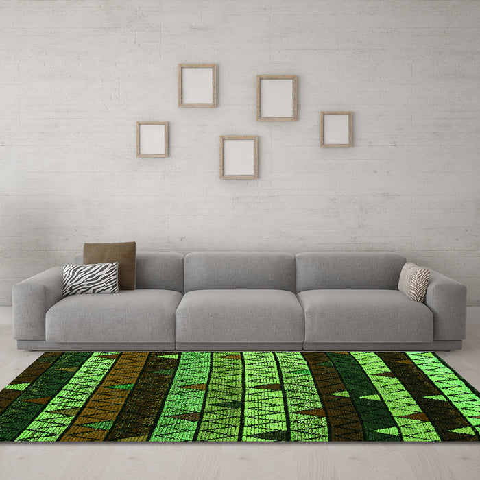 Machine Washable Oriental Green Modern Area Rugs in a Living Room,, wshabs5026grn