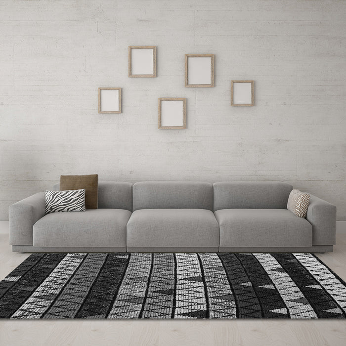 Machine Washable Oriental Gray Modern Rug in a Living Room,, wshabs5026gry