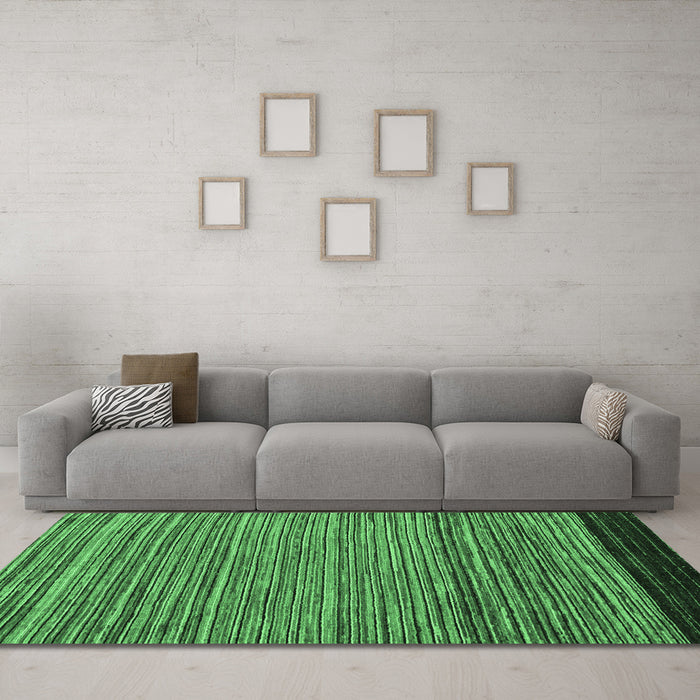 Machine Washable Oriental Emerald Green Modern Area Rugs in a Living Room,, wshabs5033emgrn
