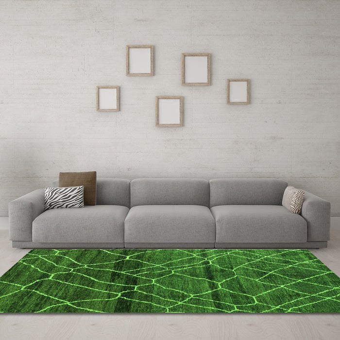 Machine Washable Oriental Green Modern Area Rugs in a Living Room,, wshabs5035grn