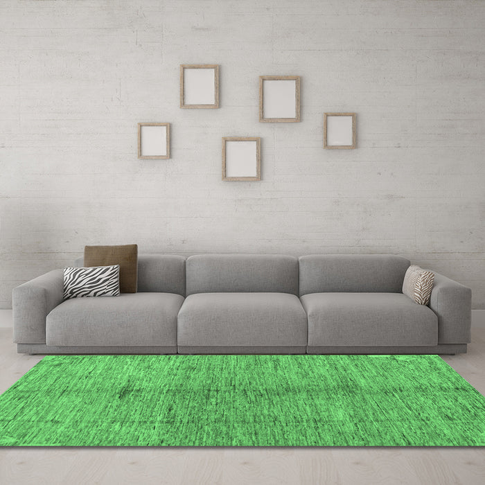 Machine Washable Oriental Emerald Green Modern Area Rugs in a Living Room,, wshabs5042emgrn