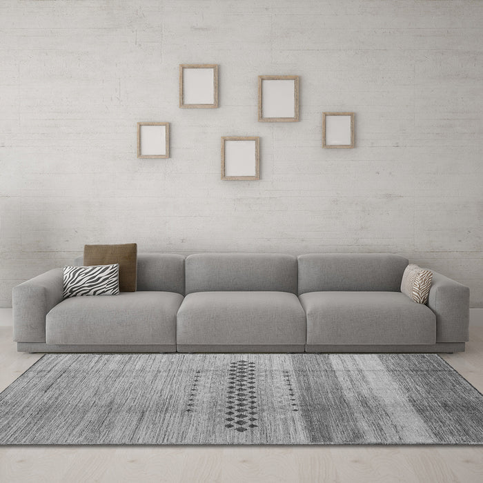 Machine Washable Abstract Gray Modern Rug in a Living Room,, wshabs5046gry